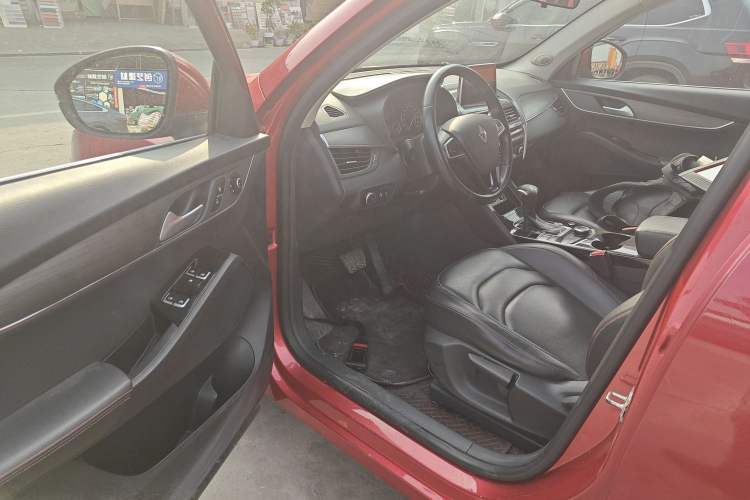 Used BORGWARD BX5 2017 20TGDI Automatic Two-Wheel Drive New Edition
