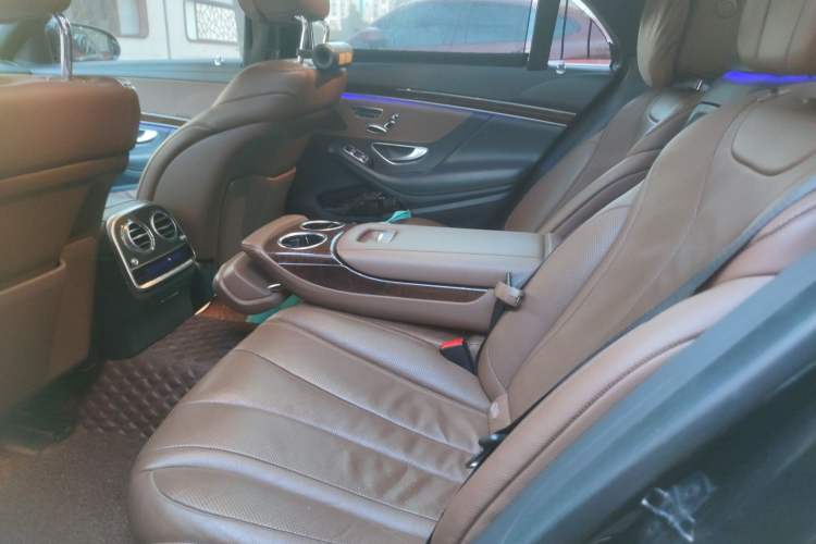 Used Mercedes-Benz S-Class 2020 S 350 L Business Class Ultimate Edition Left Rear Seat