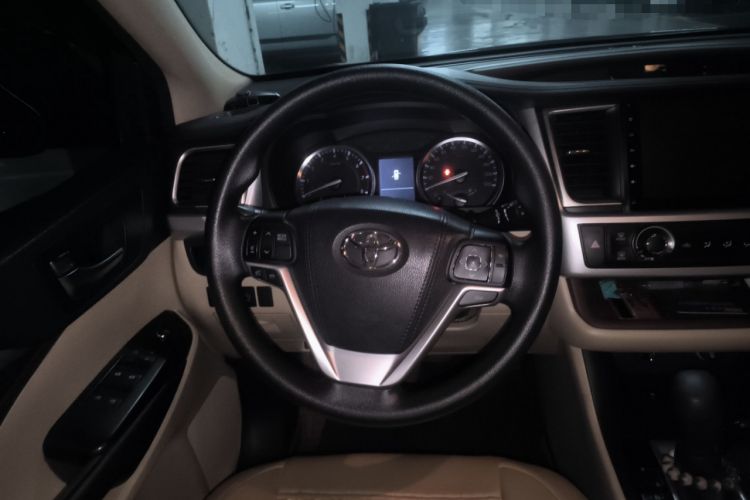 Used Toyota Highlander 2015 2.0T Two-Wheel Drive Elite Edition 5 Seats
