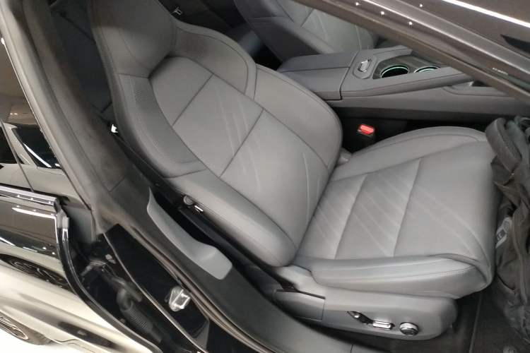 Used Zeekr 001 2025 YOU Edition 100 kWh All-Wheel Drive
