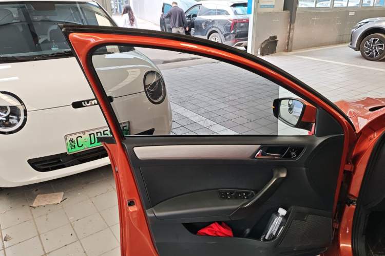 Used Volkswagen Santana 2015 HaoNa 230TSI DSG Comfort Model
