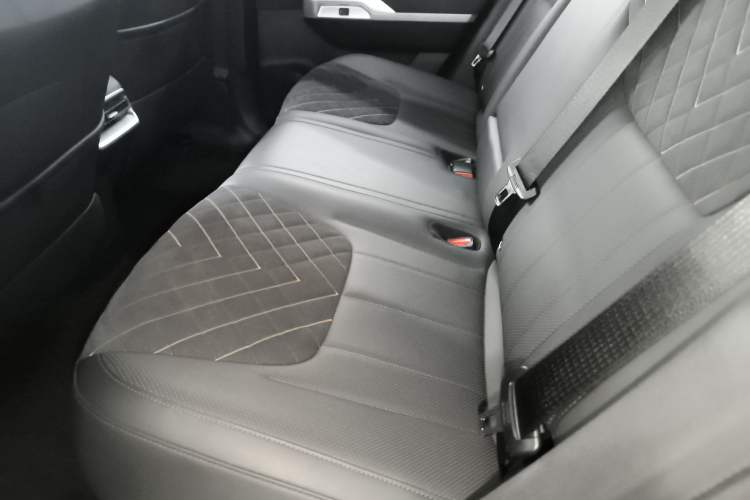 Used Deepal G318 2024 Four-Wheel-Drive Air Suspension Model