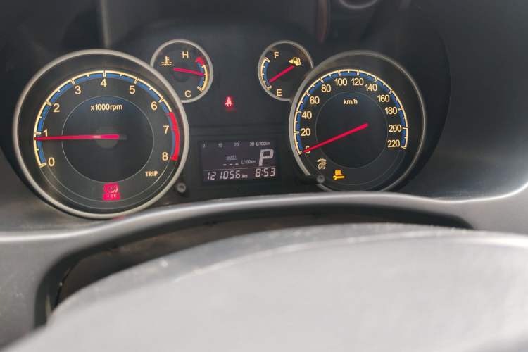 Used Suzuki SX4 2012 1.6L Automatic Ruiqi Model Odometer Close Up