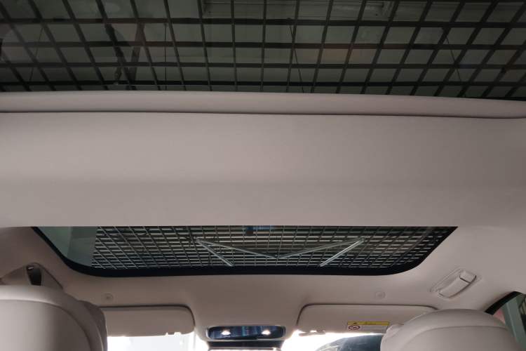 Used Hima AITO M8 2025 Extended-Range Max+ Version 53.4 kWh 5-Seater Edition Headliner