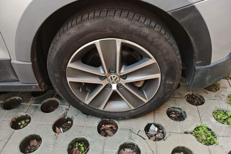 Used Volkswagen Polo 2012 1.6L Cross Polo Automatic Transmission