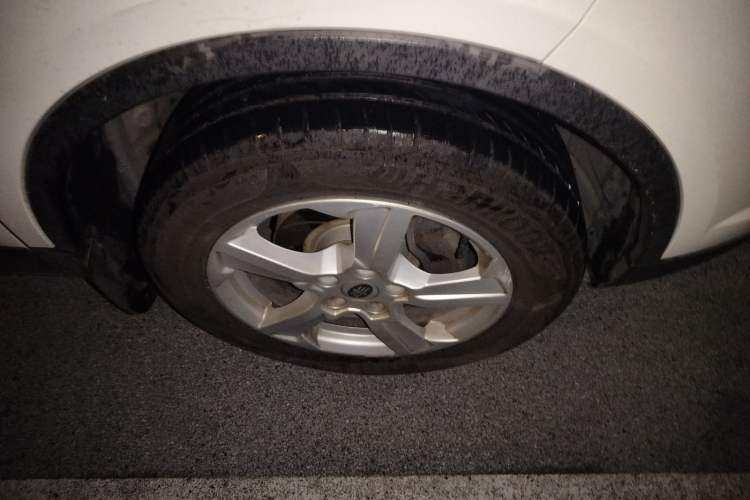 Used Bestune X80 2013 2.0L automatic luxury version