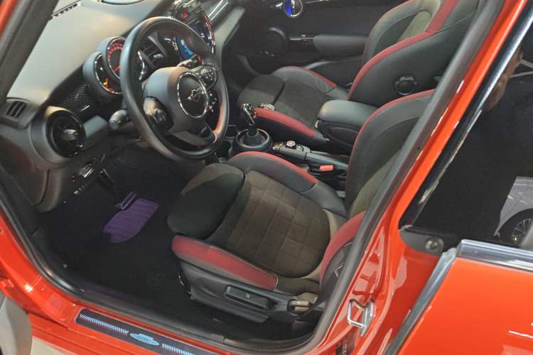 Used MINI 2018 2.0T COOPER S Racing Edition 5-door model Left Front Seat