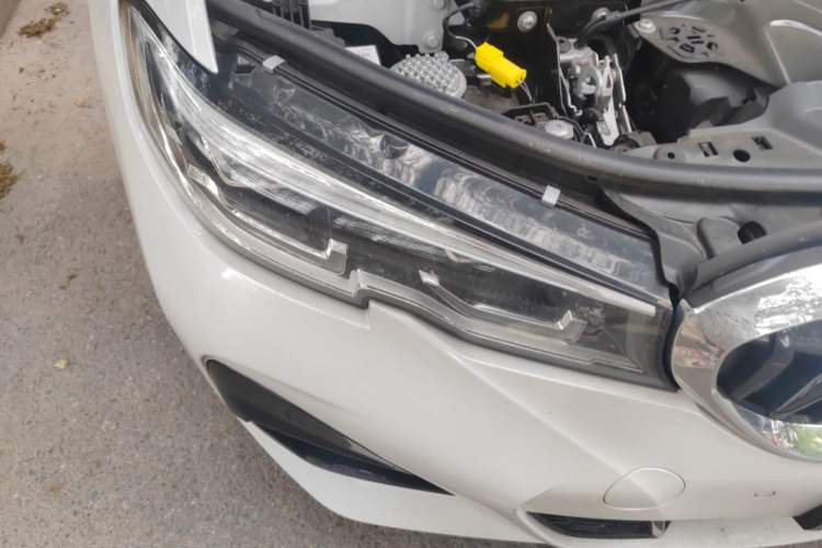 Used BMW 3 Series 2022 Updated 325Li M Sport Package Right Front Headlight