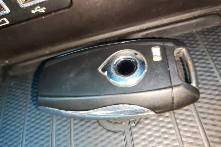 Used Great Wall Poer 2021 2.0T Global Version Passenger Automatic Diesel Two-Wheel Drive Comfort Trim Standard Cab GW4D20M
