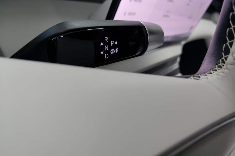 Used XPeng X9 2024 640 All-Wheel Drive High-Performance Max
