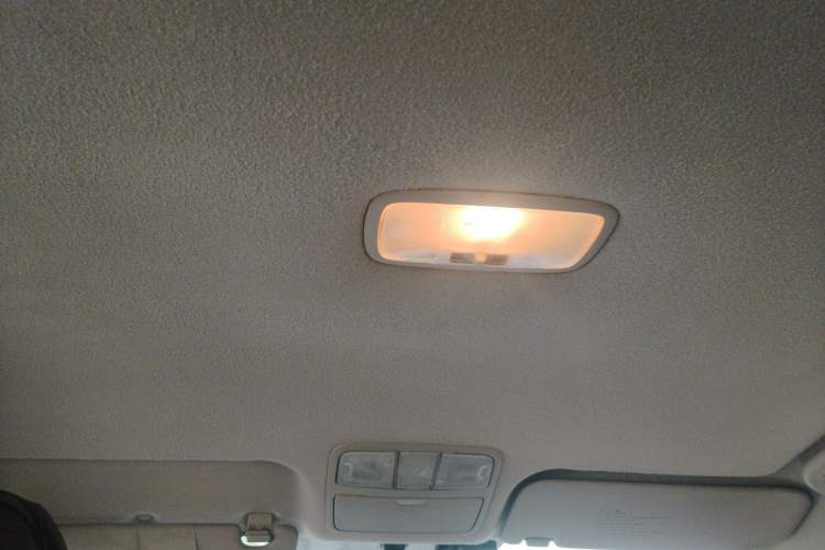 Used Hyundai Celesta 2011 1.6L Manual Comfort Edition
