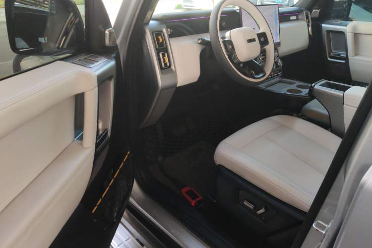 Used iCAR V23 2025 401 Two-Wheel Drive Intelligent Driving Version Driver Seat