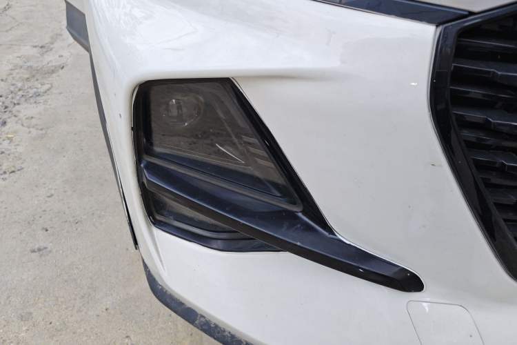 Used Baojun RS-3 2020 1.5L CVT Elite Version with 24-Hour Online Service Right Front Headlight