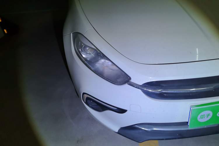 Used Fiat Ottimo 2014 1.4T Automatic Comfort Edition Right Front Headlight