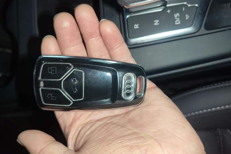 Used Audi A4L 2023 40 TFSI Fashion Dynamic Model
