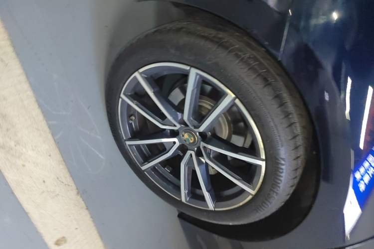 Used BMW 3 Series 2023 325Li M Sport Package Exterior 5