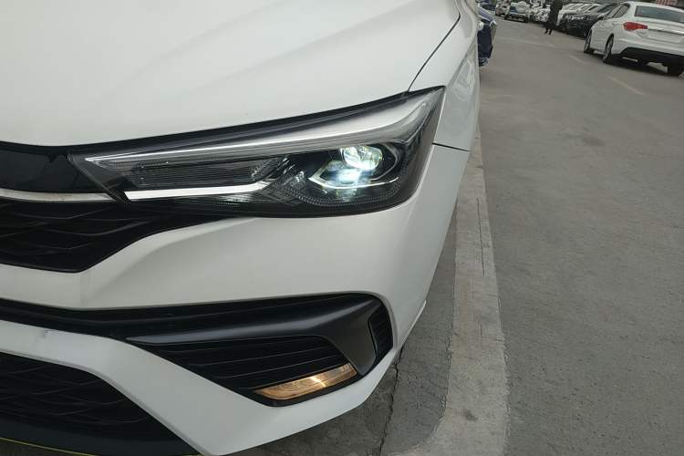 Used Roewe i5 2021 1.5L CVT Platinum Edition
