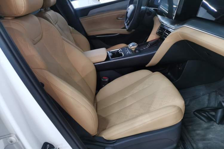 Used BYD Song L DM-i 2024 112 km Leading Edition