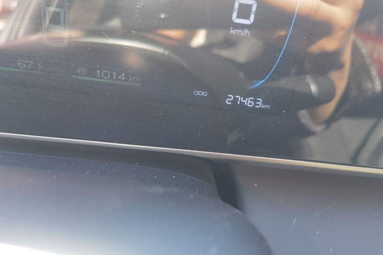 Used BYD Qin L 2024 DM-i 80KM Leading Model Odometer Close Up