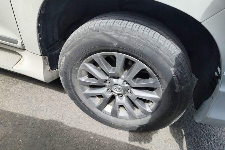 Used Toyota Prado 2018 3.5L Automatic TX-L with Rear-Mounted Spare Tire