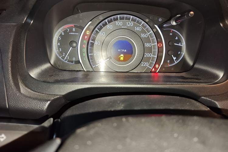 Used Honda CR-V 2015 2.0L two-wheel drive Fashion Edition
