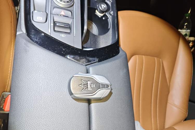 Used Maserati Levante 2021 3.0T Standard Edition Vehicle Key