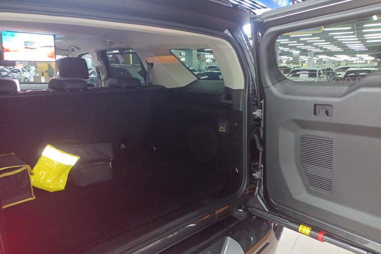 Used Tank 400 New Energy 2026 Model—Hi4-T Smart Enjoyment Version Trunk