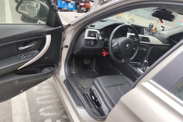 Used BMW 3 Series 2015 316Li Fashion Model
