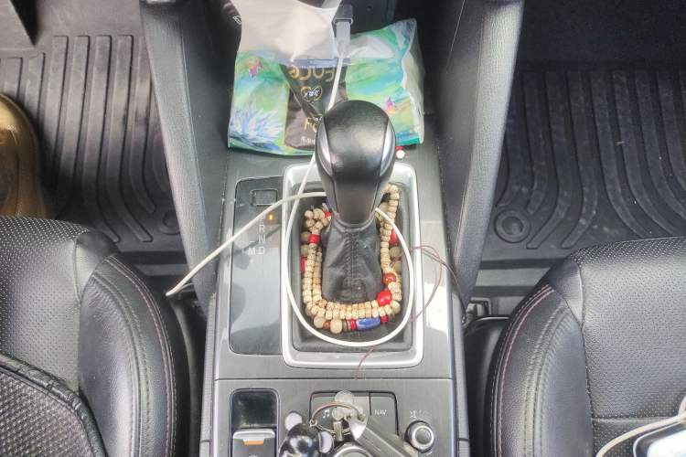 Used Mazda CX-5 2015 2.0L Automatic 4x4 Luxury Edition Gear Lever