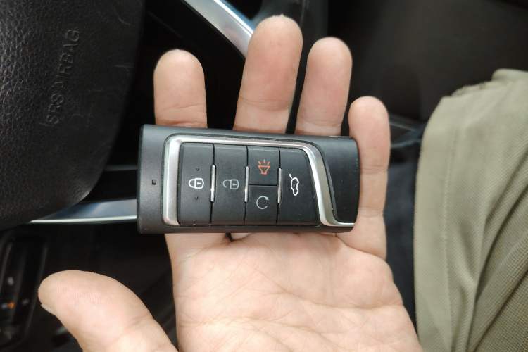 Used GAC Trumpchi M6 2019 270T DCT Luxury Edition (7-seater) China VI