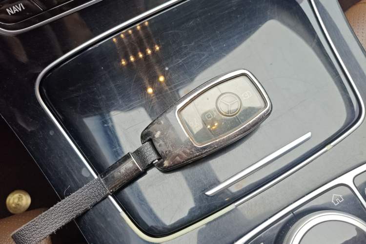 Used Mercedes-Benz E-Class 2016 E 200 L
