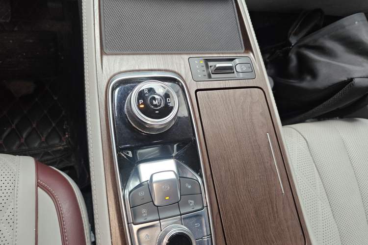 Used Ford Equator 2021 EcoBoost 225 Premier PLUS 7-seater (2/2/3)
