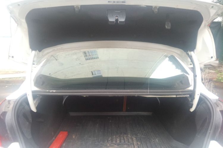 Used Ford Focus 2012 Sedan 1.6L Automatic Fashion Edition