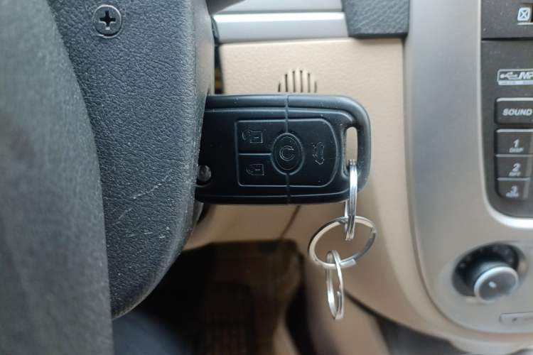 Used Buick Excelle 2013 1.5L Automatic Classic Model Vehicle Key