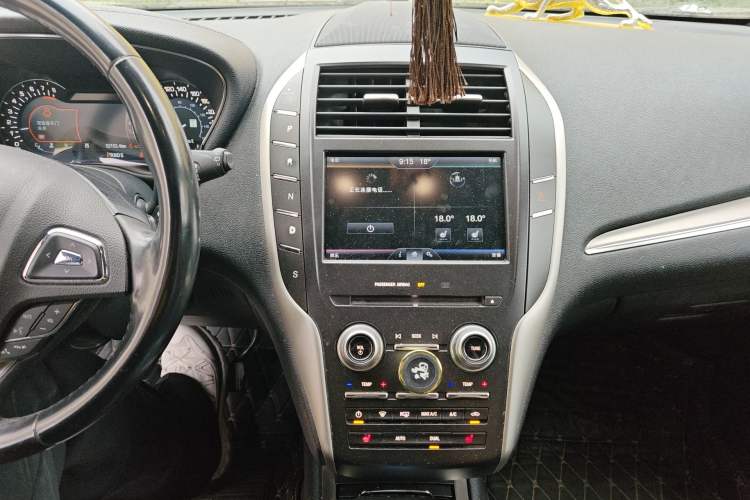 Used Lincoln MKC 2016 2.0T Two-Wheel Drive Deluxe Edition