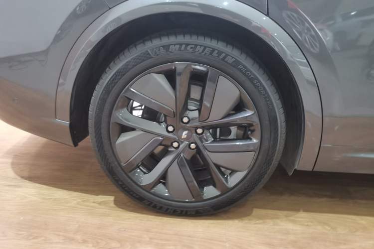 Used Li Auto L9 2023 Pro Model
