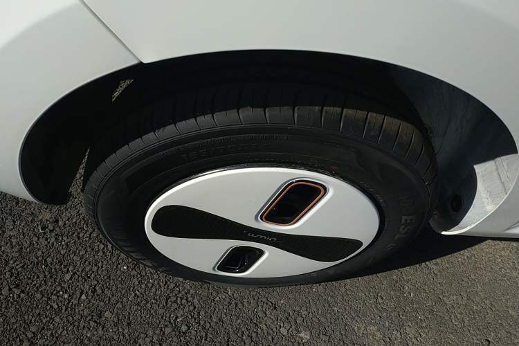 Used CHANGAN NEVO Lumin 2026 Model Treasure Edition 205km Passionate Beige Ningde Right Rear Wheel Hub