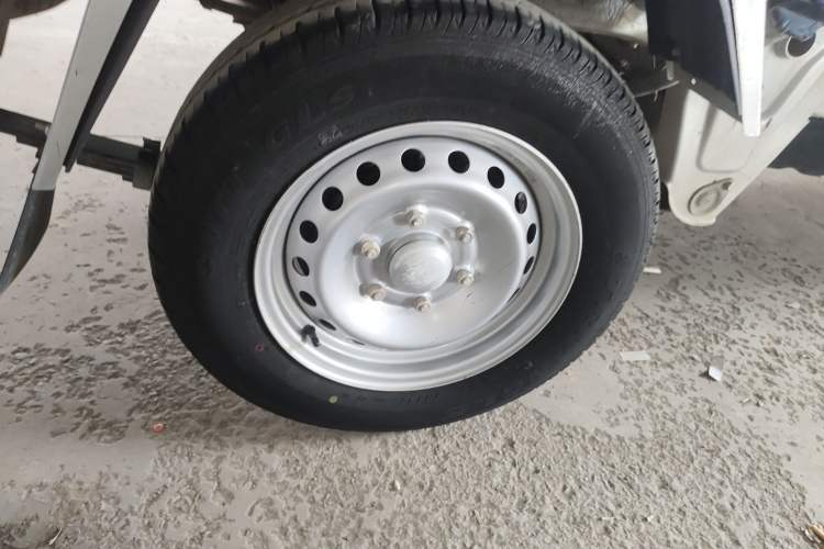 Used Wuling Rongguang New Truck 2022 1.5L Base Version Extended Double-Cab LAR
