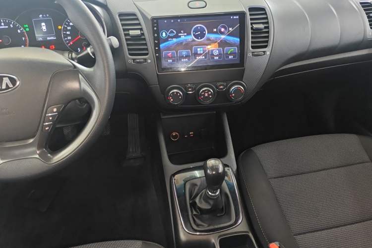 Used Kia K3 2016 1.6L Manual GL Audio And AC Panel