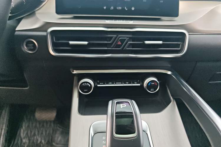 Used Geely Auto Coolray 2019 260T DCT Knight China V Standard