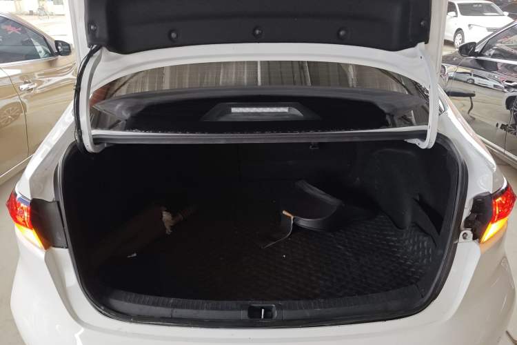 Used Toyota Levin 2023 Smart Electric Hybrid Dual-Engine 1.8L Leading Edition Trunk