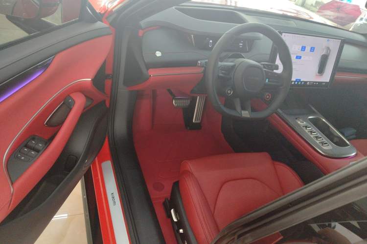 Used Xiaomi Auto SU7 2024 Four-Wheel Drive Ultra-Long Range Advanced Intelligent Driving Max Edition Driver Seat