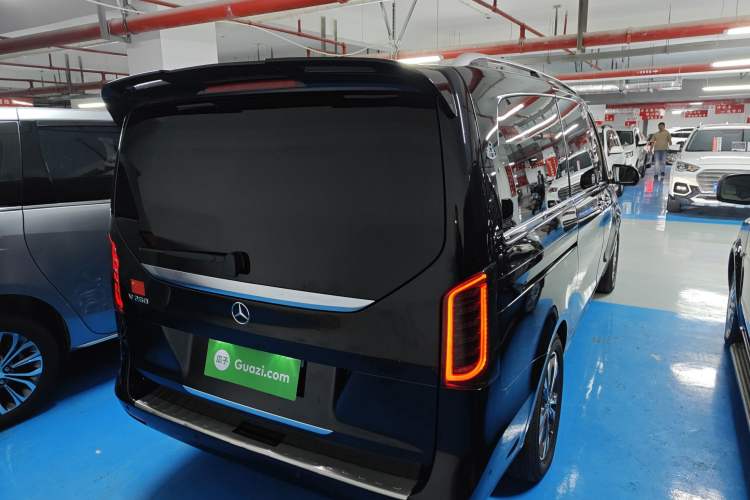 Used Mercedes-Benz V-Class 2018 V 260 Avantgarde Edition China VI