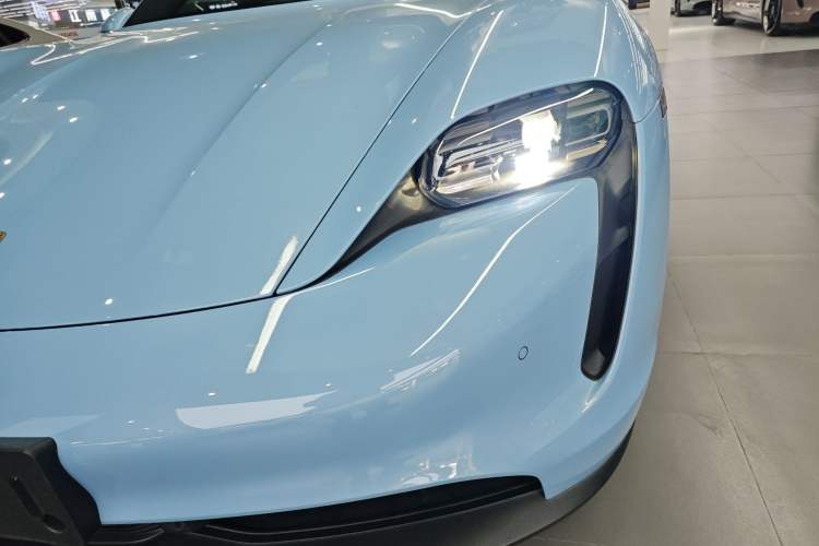 Used Porsche Taycan 2022-Year Updated Taycan
