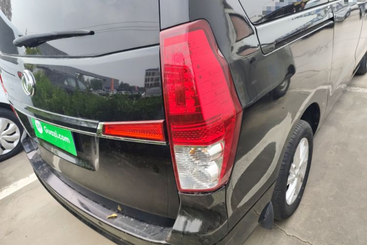 Used FORTHING Lingzhi PLUS 2021 2.0L Manual Luxury 7-Seater Right Rear Taillight