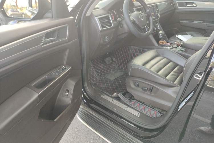 Used Volkswagen Teramont 2017 530 V6 Four-Wheel Drive Luxury Edition Driver Seat