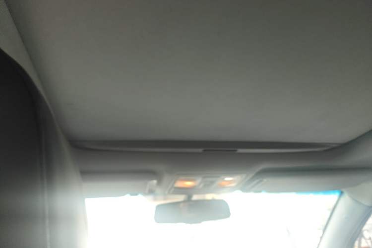 Used Kia Sorento 2012 2.4L Gasoline Supreme Edition
