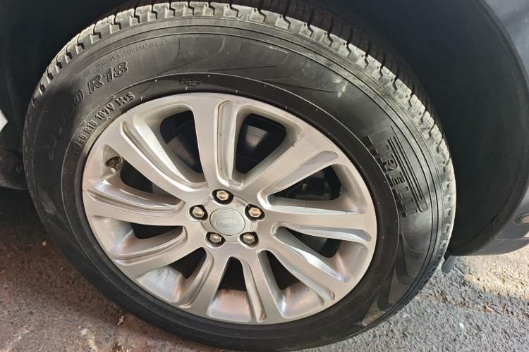 Used Land Rover Discovery Sport 2018 240 PS PURE Edition
