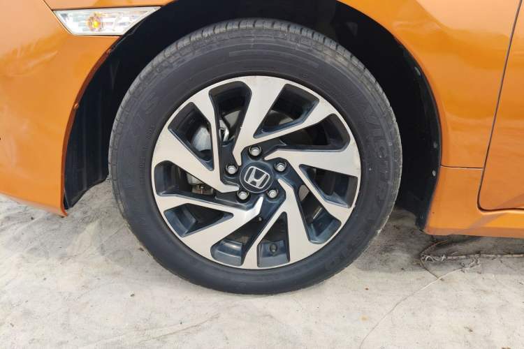 Used Honda Civic 2016 220TURBO CVT Luxury Edition
