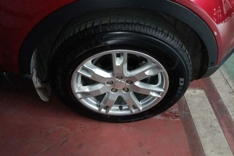 Used Land Rover Range Evoque 2014 2.0T 5-Door Luxury Edition Right Front Wheel Hub